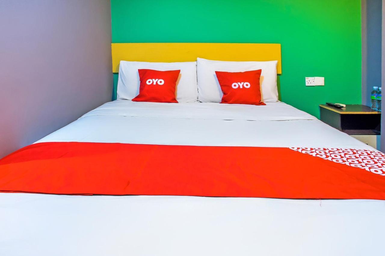 Oyo 89688 Alor Street Hotel Kuala Lumpur Exterior foto